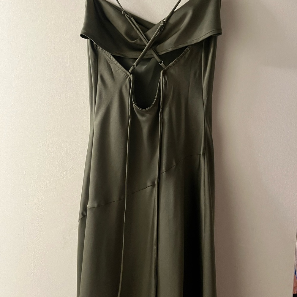 Dark green silk slip dress ASTR the label - Picture 3 of 4